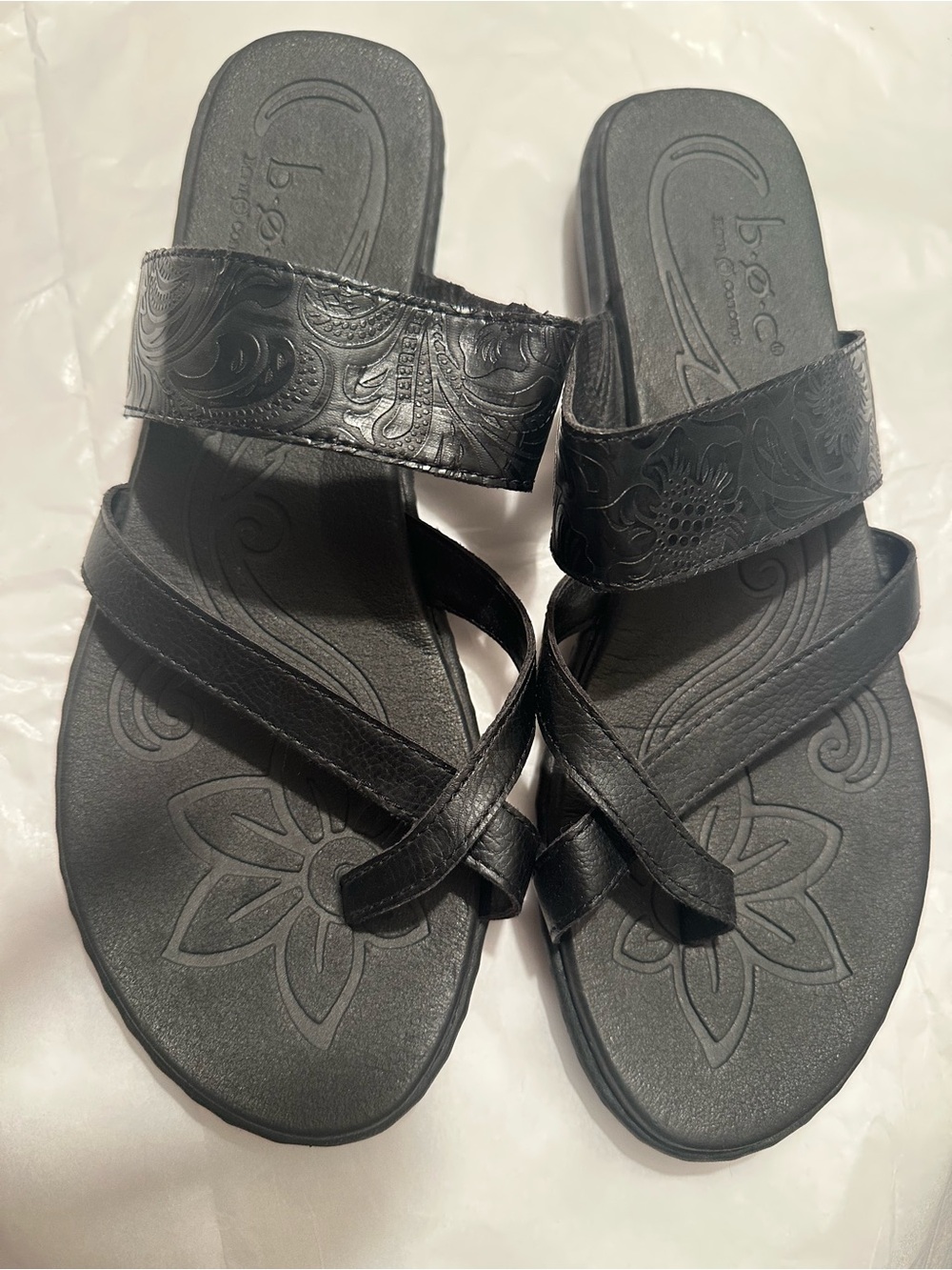 NWOT B.O.C. 11M Black Women's Slip-On Sandals